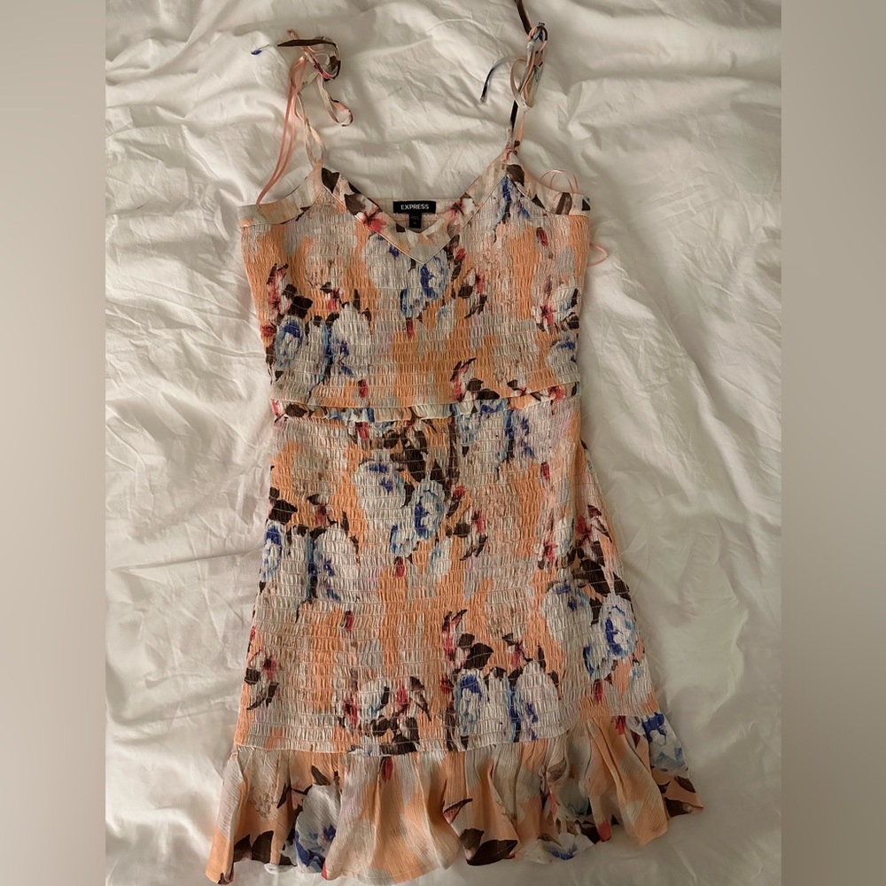 EXPRESS Floral pink Medium Dress